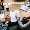 6 Tips Biar Bisa Percaya Diri di Lingkungan Kerja yang Baru