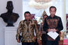 Jokowi, Lion Air, hingga para aktivis yang diincar polisi