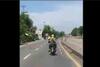 Viral, Video Remaja Putri Naik Motor Sambil Ayunkan Gir di Pantura