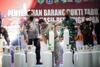 Sudah Dilarang Pemprov DKI, Atraksi Topeng Monyet Kembali Terlihat di Jakarta Utara
