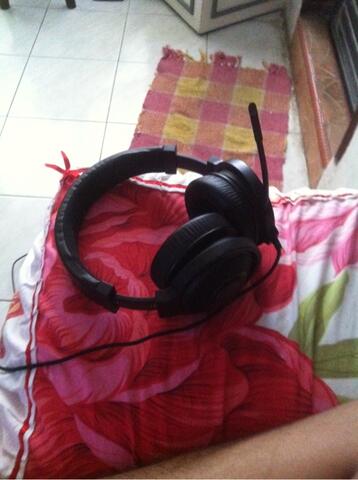 WTS HEADSEt/headphone razer kraken 7.1