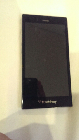 bb blackberry z3 hitam fullset murah nego