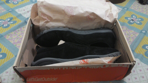 dijual sepatu big size 46 merek merrel BNIB,semi formal.