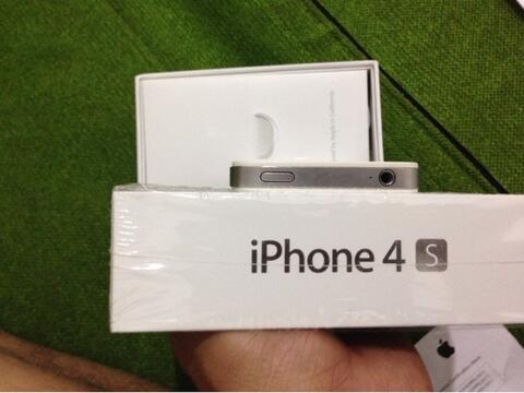 iphone 4s 16gb FULLSET ex garansi RESMI MTS BANDUNG