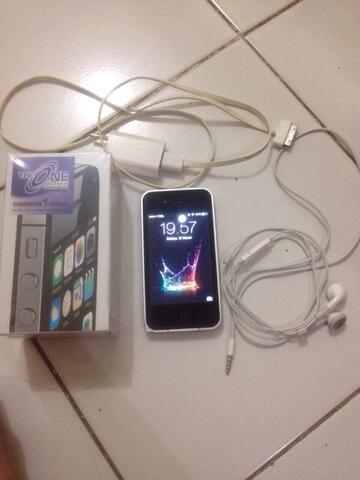 DIJUAL/ Tuker Tambah/Barter IPHONE 4S 16GB BLACK