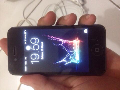DIJUAL/ Tuker Tambah/Barter IPHONE 4S 16GB BLACK