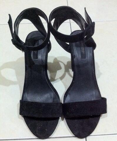 Terjual Sandal sepatu zara/ heels zara 