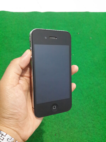 iphone 4 32GB Black GSM Good Condition