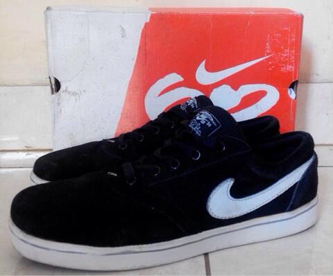 Terjual sepatu nike sb cocok buat yg 