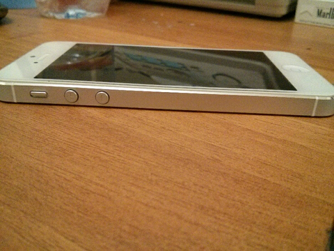 JUAL IPHONE 5 32 GB WHITE, MULUS, GARANSI