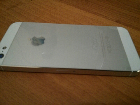 JUAL IPHONE 5 32 GB WHITE, MULUS, GARANSI