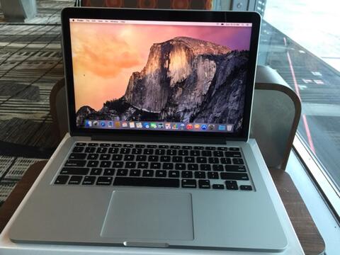 Macbook Pro 13,3" Retina Display (2015) MF839. MINT Condition, Fullset.