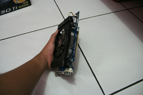 JUAL VGA GIGABYTE GTX 550 TI GDDR5 1GB