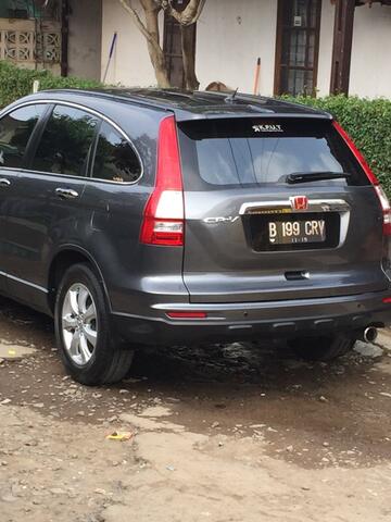 CRV 2.0 AT 2010 Silverstone Mint Condition