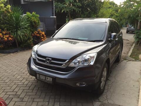 CRV 2.0 AT 2010 Silverstone Mint Condition