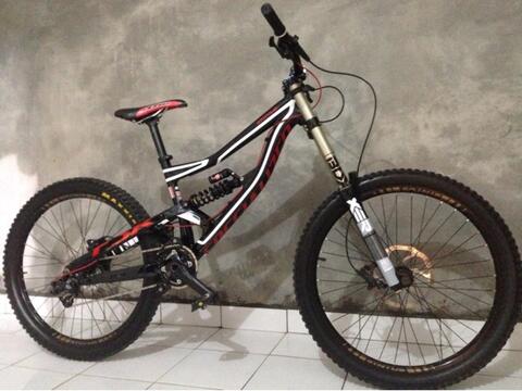 specialized status 1 2012