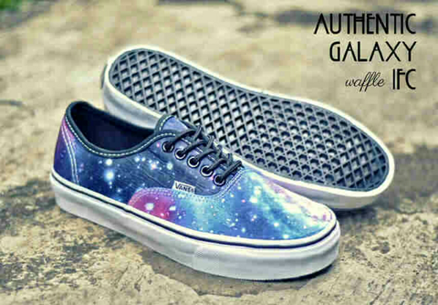 gambar sepatu vans galaxy