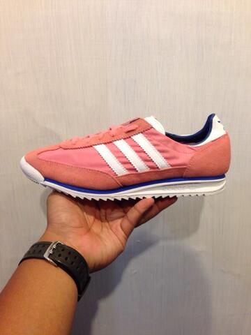 WTS ADIDAS WOMEN SIZE ORIGINALS Dragon & SL 72