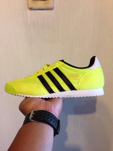 WTS ADIDAS WOMEN SIZE ORIGINALS Dragon & SL 72