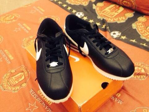 nike cortez second