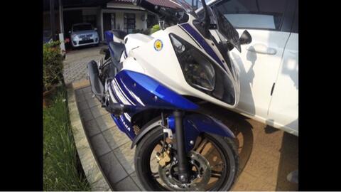 Over Kredit Yamaha R15 2014 Racing Blue Low KM