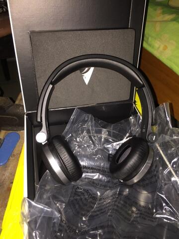JBL SYNCHROS E30 headphone cod bandung ( ex hadiah)
