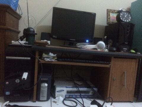 cpu branded HP pavillion P6 core i5 + lcd samsung + keyboard & mouse wirless logitech