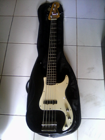 bass squier precesion special standart series mii