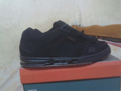 sepatu bigsize 47