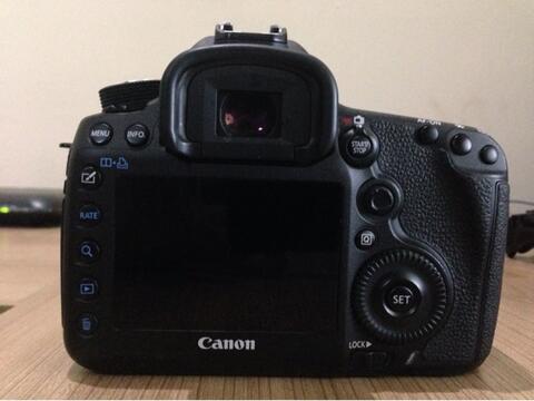 Canon 5D mark iii body only ex DS