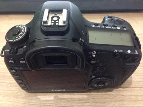 Canon 5D mark iii body only ex DS