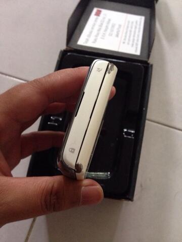 Blackberry 9810 Torch 2 putih ex garansi