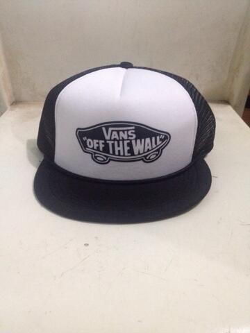 Topi Jaring Trucker Hat Snapback Vans