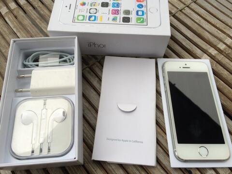 Dijual iPhone 5S 64GB Silver (Second)