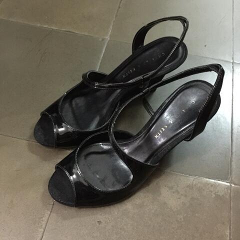 Terjual Jual Preloved Sepatu  Charles  and Keith  KASKUS