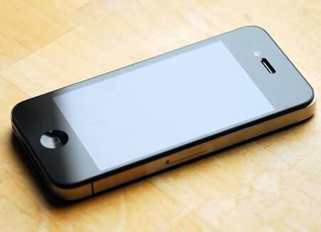 iphone 4 32gb GSM full set + bonus2 jogja yogya