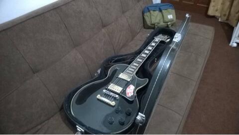 WTS Epiphone Lespaul Black Beauty + Hardcase Universal + Banyak Bonus