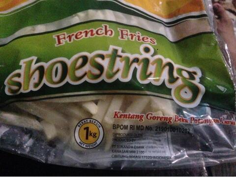 Frozen French Fries/Kentang Goreng Beku Merk Shoestring 1Kg