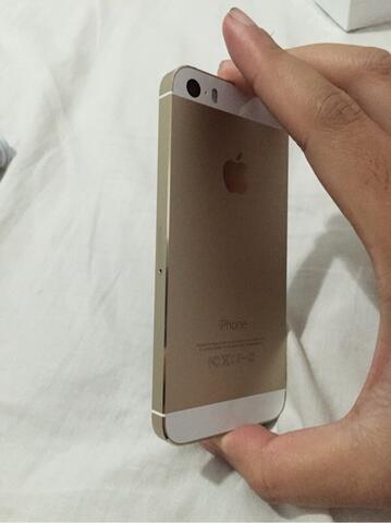 Iphone 5S 32 gb Gold EX Garansi TAM Erajaya mulus like new