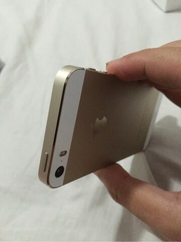 Iphone 5S 32 gb Gold EX Garansi TAM Erajaya mulus like new