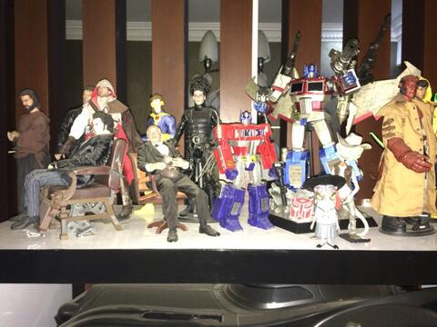 Obral Action Figure Lawas