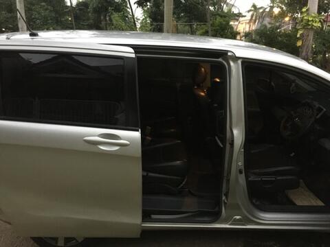 Honda Freed 2010 Silver A/T Murah Banget.