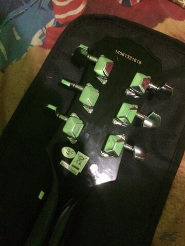 Jual santai Epiphone Les Paul Player Pack
