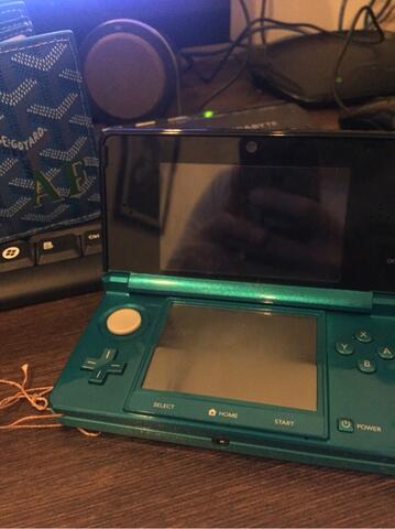 FOR SALE! Nintendo 3DS (old version) Aqua Blue 2ND