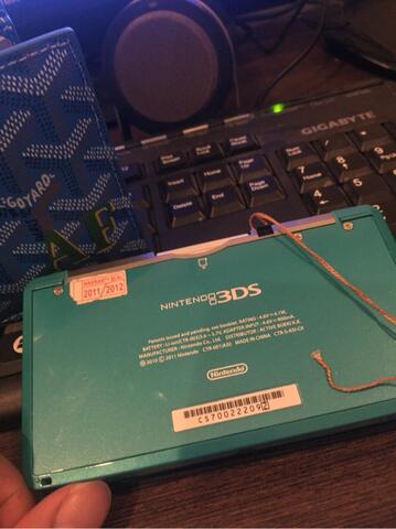 FOR SALE! Nintendo 3DS (old version) Aqua Blue 2ND
