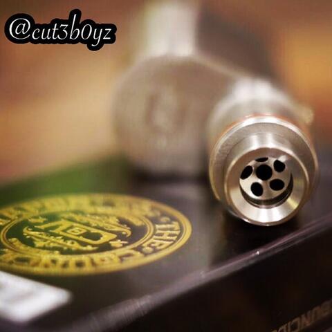 royal hunter RST (Rebuildable Sub ohm Tank) authentic !!!