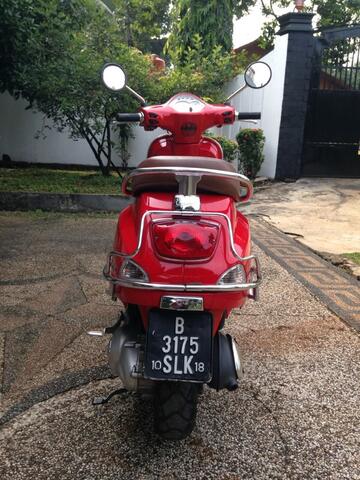Vespa Lx 125 Red Original