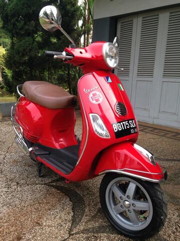 Vespa Lx 125 Red Original