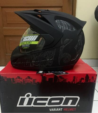 Helm Supermoto Icon Variant Black Construct size Large BNIB