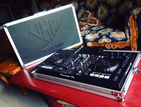 ++case245 flightcase custom dj controller pioneer, nexus, traktor